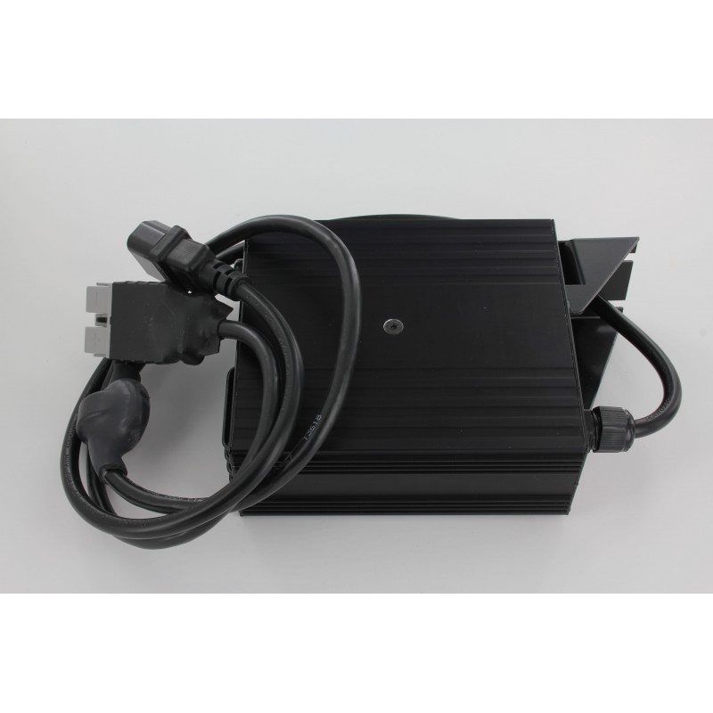 CHARGEUR INTEGRE 24V  POUR AUTOLAVEUSES TASKI